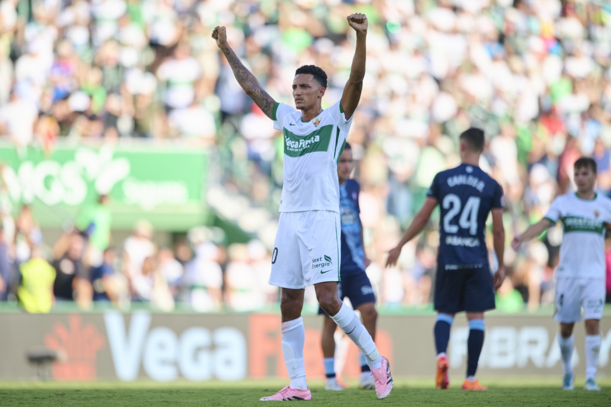 Álvaro Rodríguez, futbolista del Elche CF - Foto: PLAZA