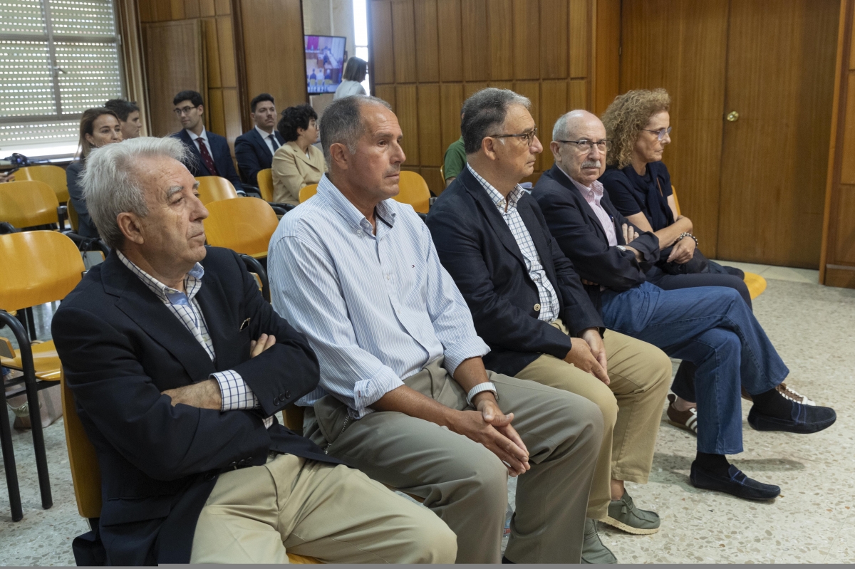 Las defensas no logran la suspensión y arranca el juicio para los exconsejeros Cerdá y Bascuñana y otros cinco acusados por el 'Caso Novo Carthago'