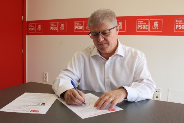 Vélez se une a los barones que avalan la reelección de Pedro Sánchez al frente del PSOE