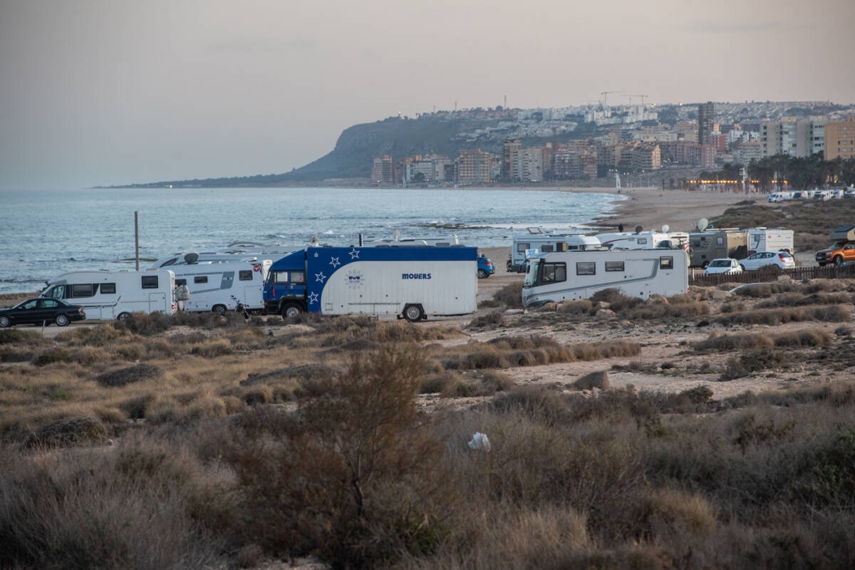 La hora del litoral de Aguamarga: Costas encara su restauración ambiental