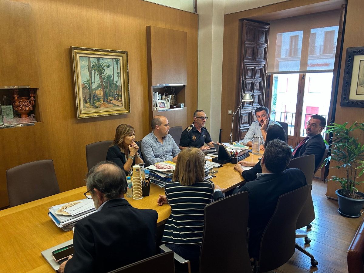 Alerta naranja: Elche suspende la actividad al aire libre y Crevillent también la lectiva