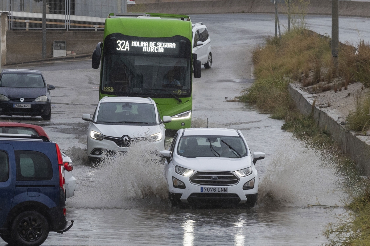Las lluvias dejan cuatro personas rescatadas y más de 75 incidencias, la mayoría en Molina de Segura