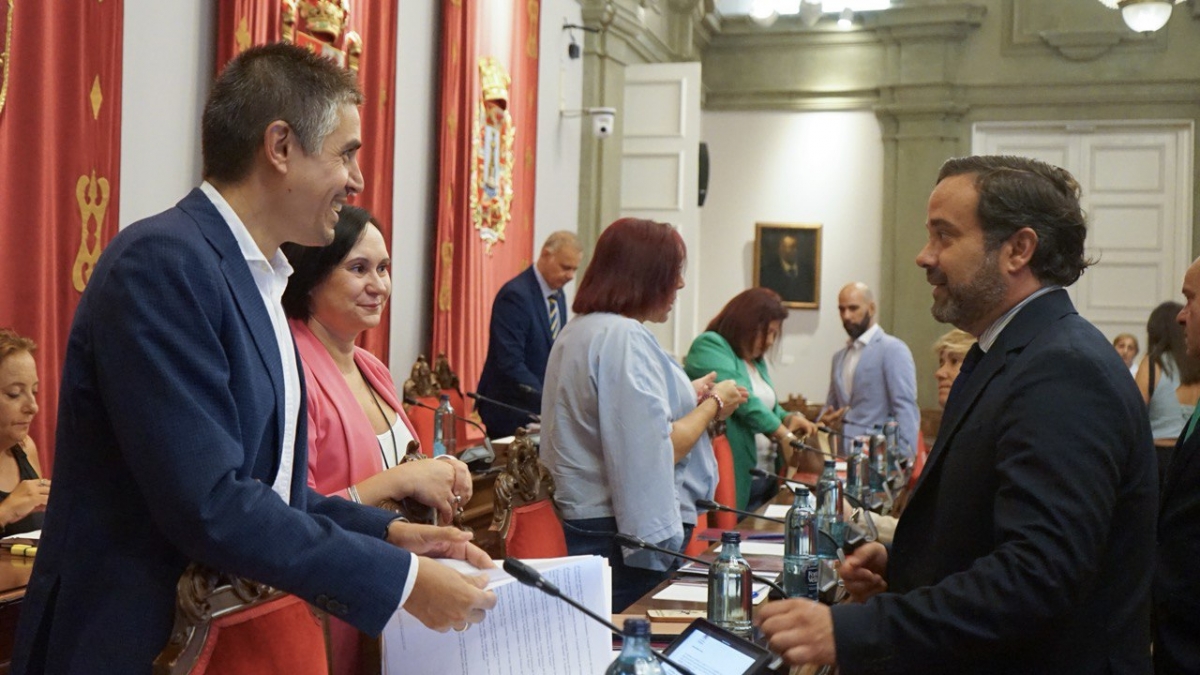 MC acusa a Arroyo de actuar tarde y mal en la puesta en el mercado de solares abandonados