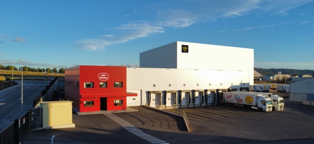 Postres Reina compra la empresa riojana Tradición Casera para ampliar su catálogo 
