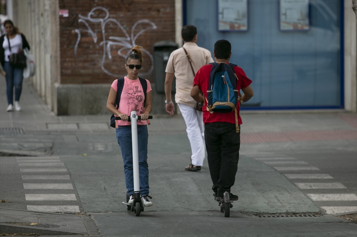 Gandia exigirá llevar casco a los usuarios de patinetes eléctricos