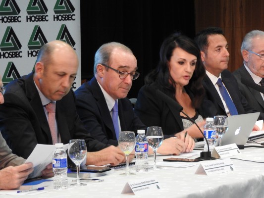 La patronal hotelera de Benidorm y Costa Blanca pide entrar en Cierval