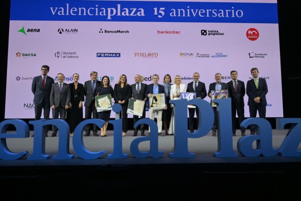 Santiago Posteguillo, la Cátedra Empresarial de la UV, Aspar, Vicente Giner y Fundación Hortensia Herrero, premios Valencia Plaza 2025