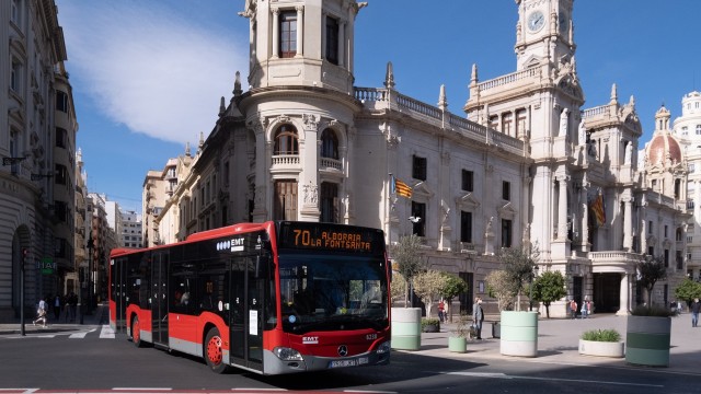 El Ayuntamiento de València inyecta 6,7 millones a la EMT para mantener los descuentos
