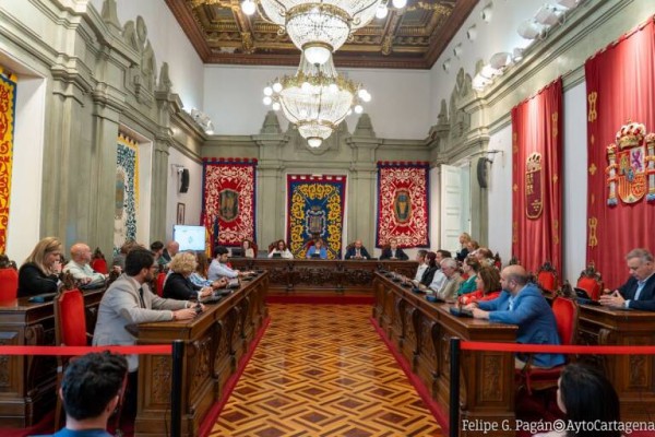 A la búsqueda de soluciones para el urbanismo 'estancado' y los proyectos de inversión en el Pleno municipal