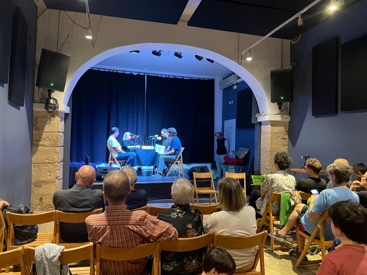 Ca Revolta cumple 25 años reivindicándose como un oasis cultural y político en Ciutat Vella