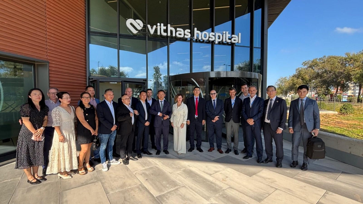 Vithas firma un acuerdo con la Federación de Asociaciones Chinas en la Comunitat