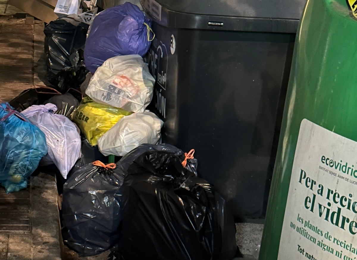 La izquierda de San Vicente fuerza a PP y Vox a rectificar su ordenanza de la basura