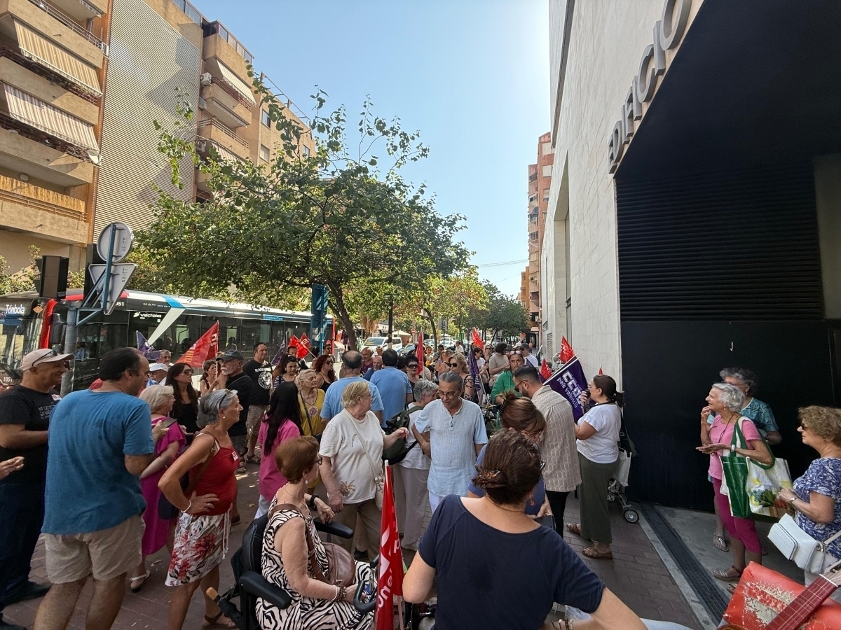Una de las protestas organizadas por los trabajadores del centro de día de Plaza de América. - 