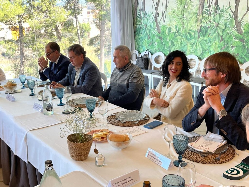 El Club Cámara Alcoy acerca a las empresas las políticas de suelo industrial de la mano de la Conselleria 