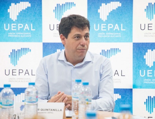César Quintanilla oficializa su candidatura a presidir la CEV de Alicante 