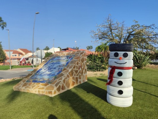 Los Alcázares ya prepara la decoración navideña para este 2025