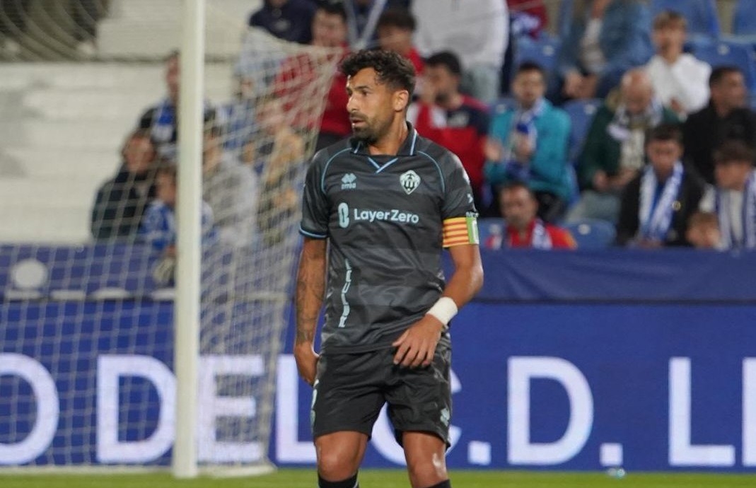 La defensa del Castellón, bajo mínimos para recibir al Sporting