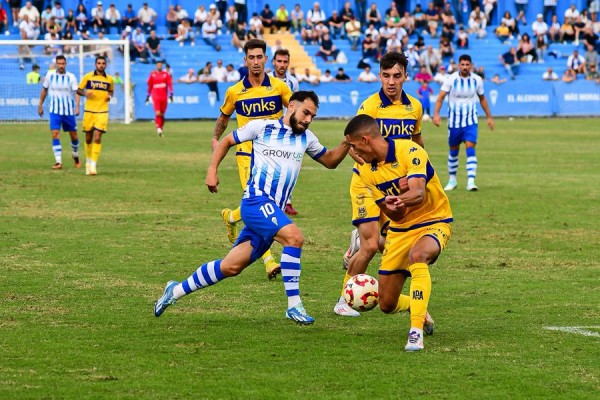 El Alcoyano encadena dos victorias consecutivas casi seis meses después

