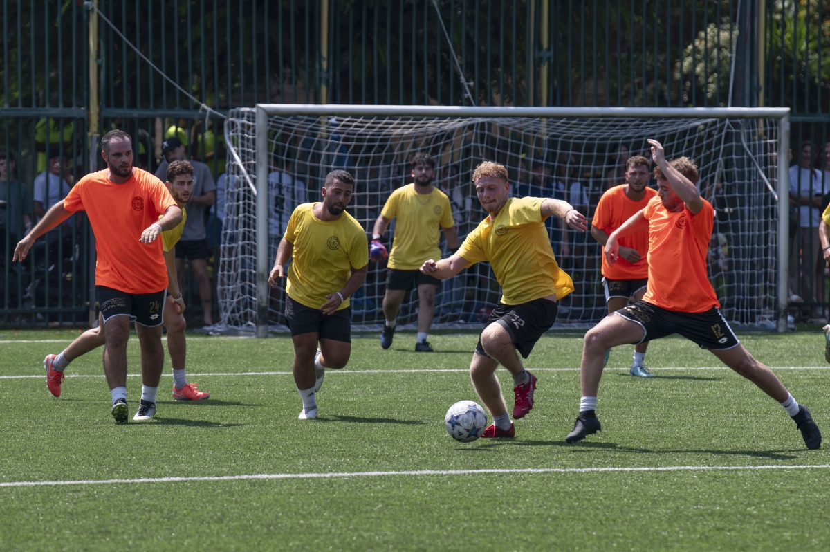 Vista del entrenamiento del equipo de fútbol Shual (Zorros) de Kfal Azza