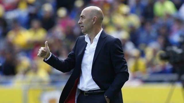 Ayestarán toma nota del Villarreal ante el Liverpool