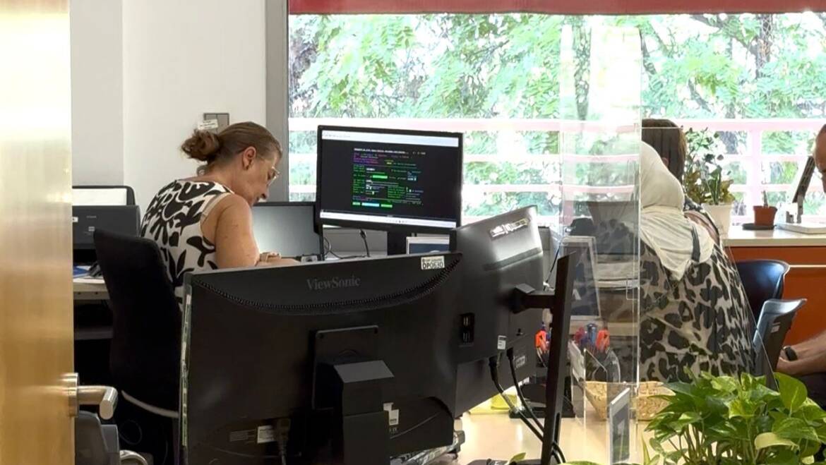 CCOO denuncia trabas del Ayuntamiento de Elche para pagar ayudas sociales a sus funcionarios