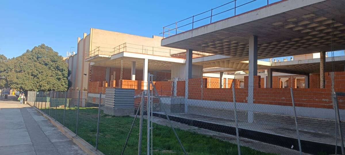 Obras del Centro Polivalente Cultural de Riba-roja de Túria.