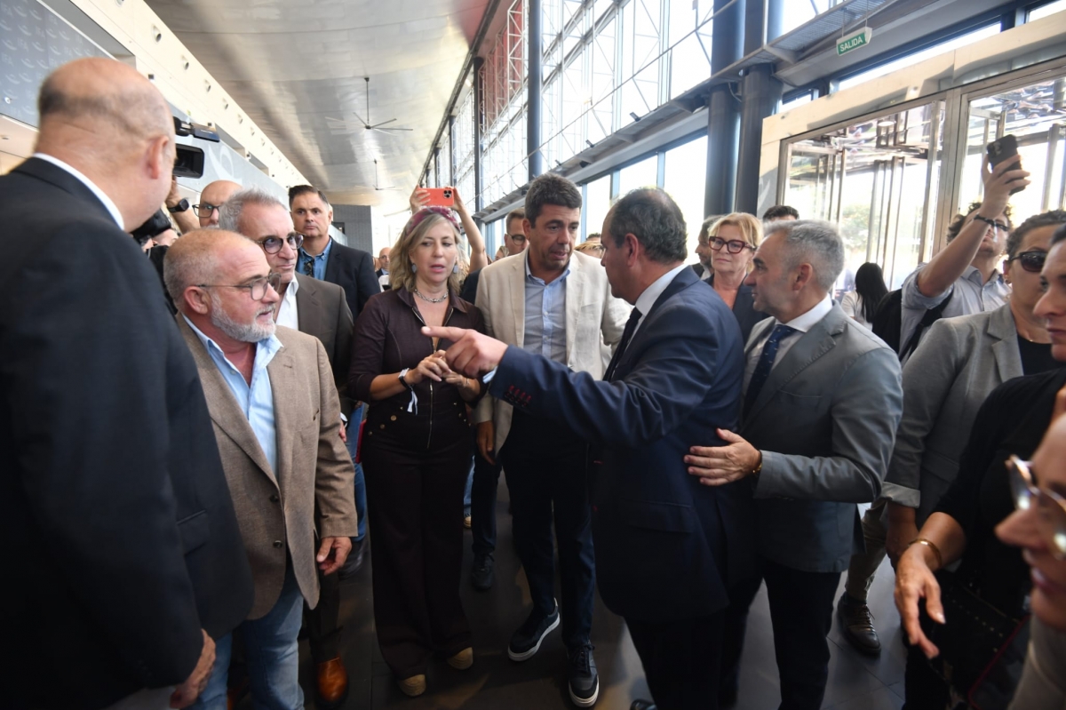 Llegada de autoridades al recinto de Fira Alacant