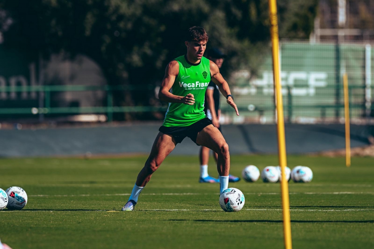 Yago De Santiago en un entrenamiento esta temporada - Foto: ECF Yago De Santiago en un entrenamiento esta temporada