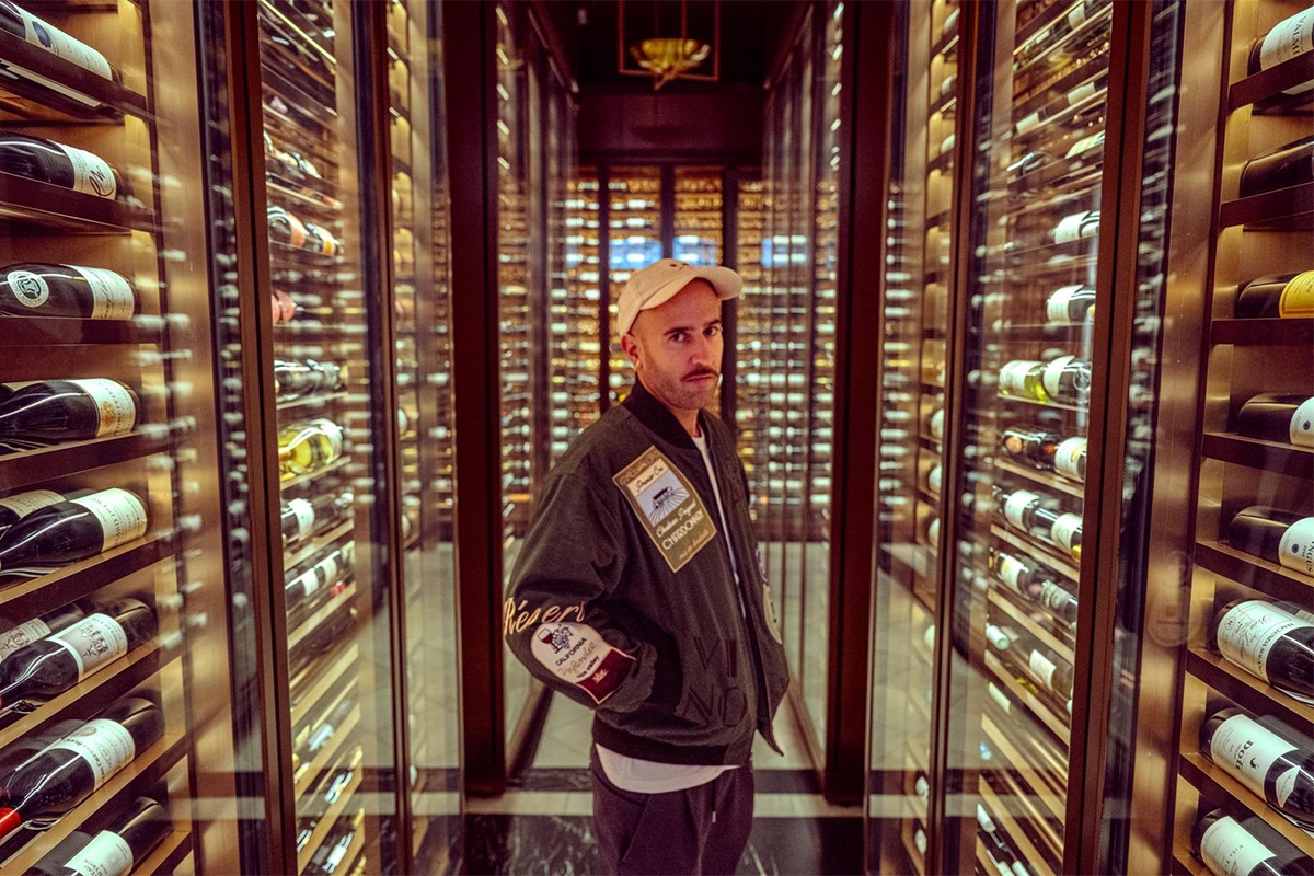 La vendimia 2025 de Vinos Alicanta DOP ya tiene padrino, el artista Antonyo Marest