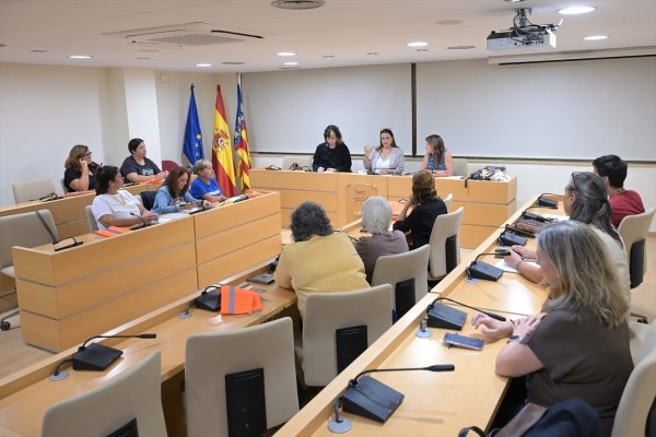 El Consell de la Dona se reanuda en Paiporta tras la Dana con el foco en la salud mental