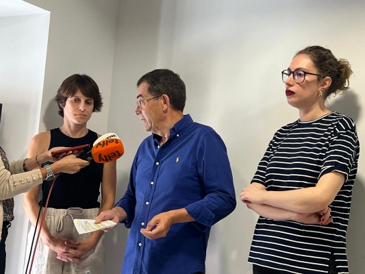 Aparicio coloca a dos asesores en la mesa de contratación de la empresa de basuras de Orihuela