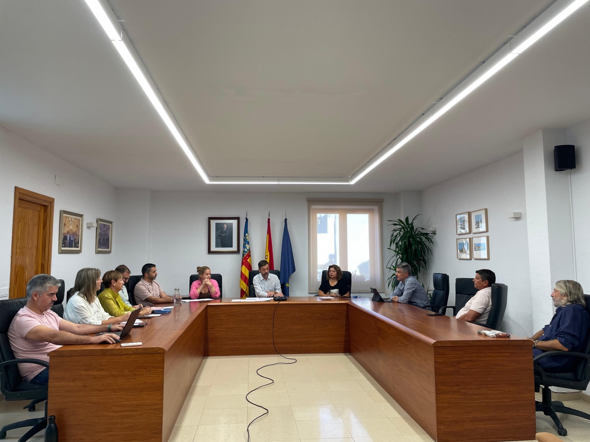 El pleno de Benitatxell pide por unanimidad que la Diputación asuma la circunvalación de la travesía urbana