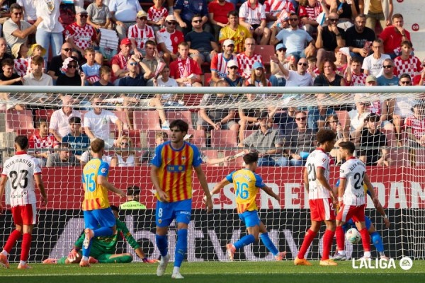 Las notas del Girona FC 2-1 Valencia CF: Guerra lidera una reacción insuficiente