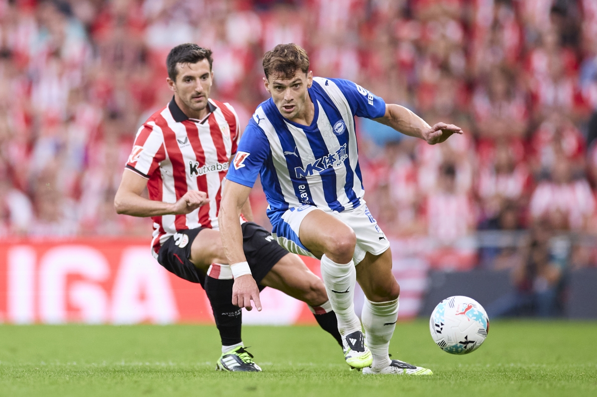Lucas Boyé con la camiseta del deportivo Alavés