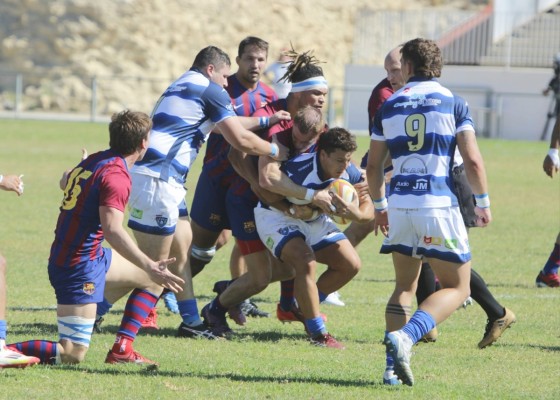 El Huesitos La Vila supera con claridad al Barcelona en un espectacular partido