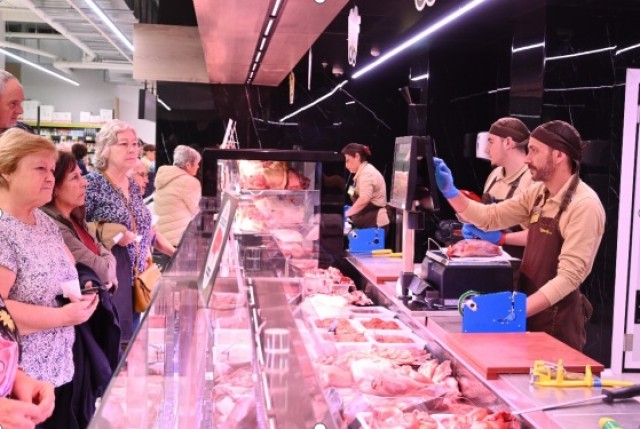 Family Cash continúa creciendo en la Región de Murcia y abrirá un nuevo hipermercado en Myrtea 