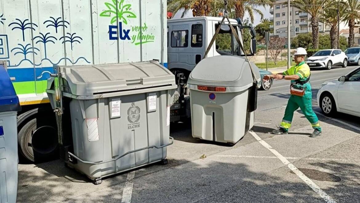 Elche culmina la implantación del contenedor marrón con 8 rutas de recogida de residuos orgánicos