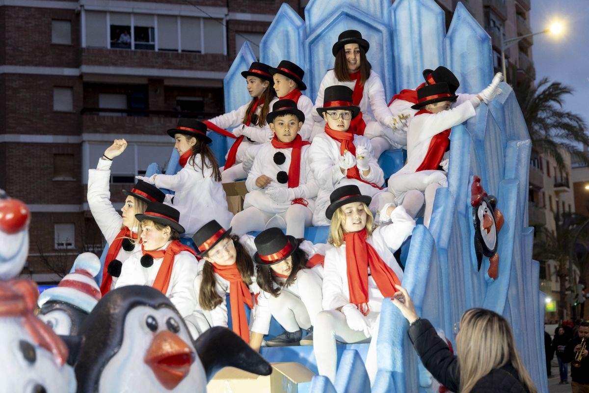 Cultura y FAVCAC convocan a las asociaciones vecinales para el sorteo de las carrozas de la Cabalgata de Reyes 2026