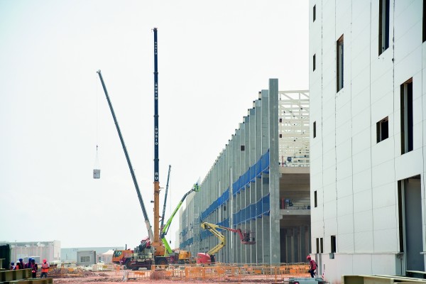El TACRC levanta la suspensión de las obras del Battery Campus de PowerCo tras rechazar el recurso de ACS