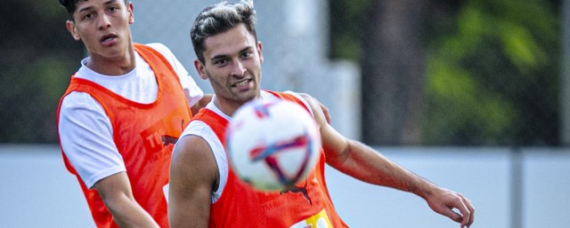 Hugo Duro llega al duelo para Osasuna en una lista sin Rafa Mir