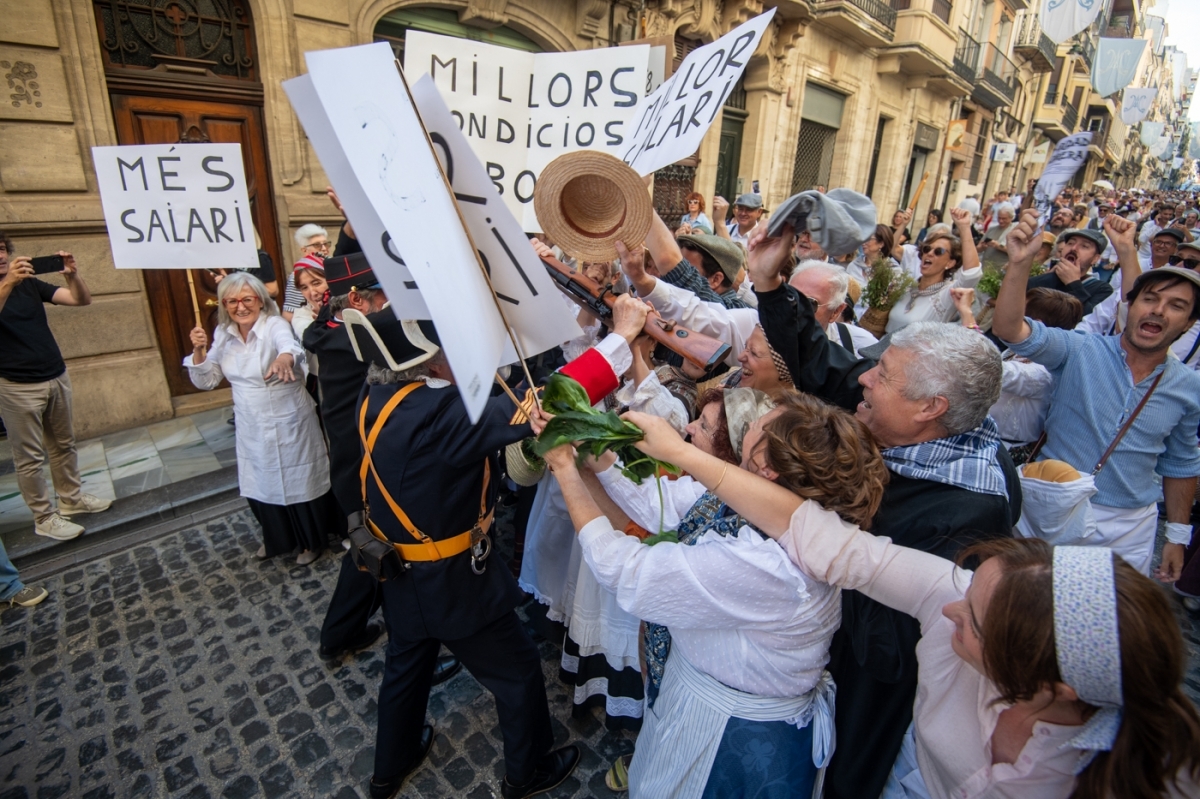 La Feria Modernista, uno de los últimos eventos celebrado que atrae turismo a Alcoy. - Foto: RAFA MOLINA