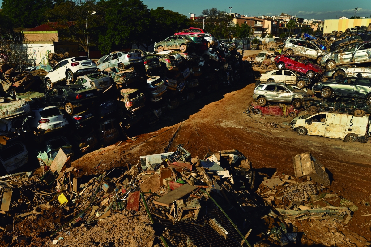 Descampado repleto de coches - Alfons Rodríguez Descampado repleto de coches