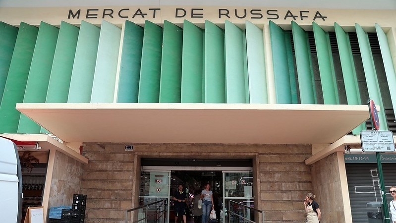 Las obras de mejora interior del mercado de Russafa se harán sin interferir en su actividad comercial