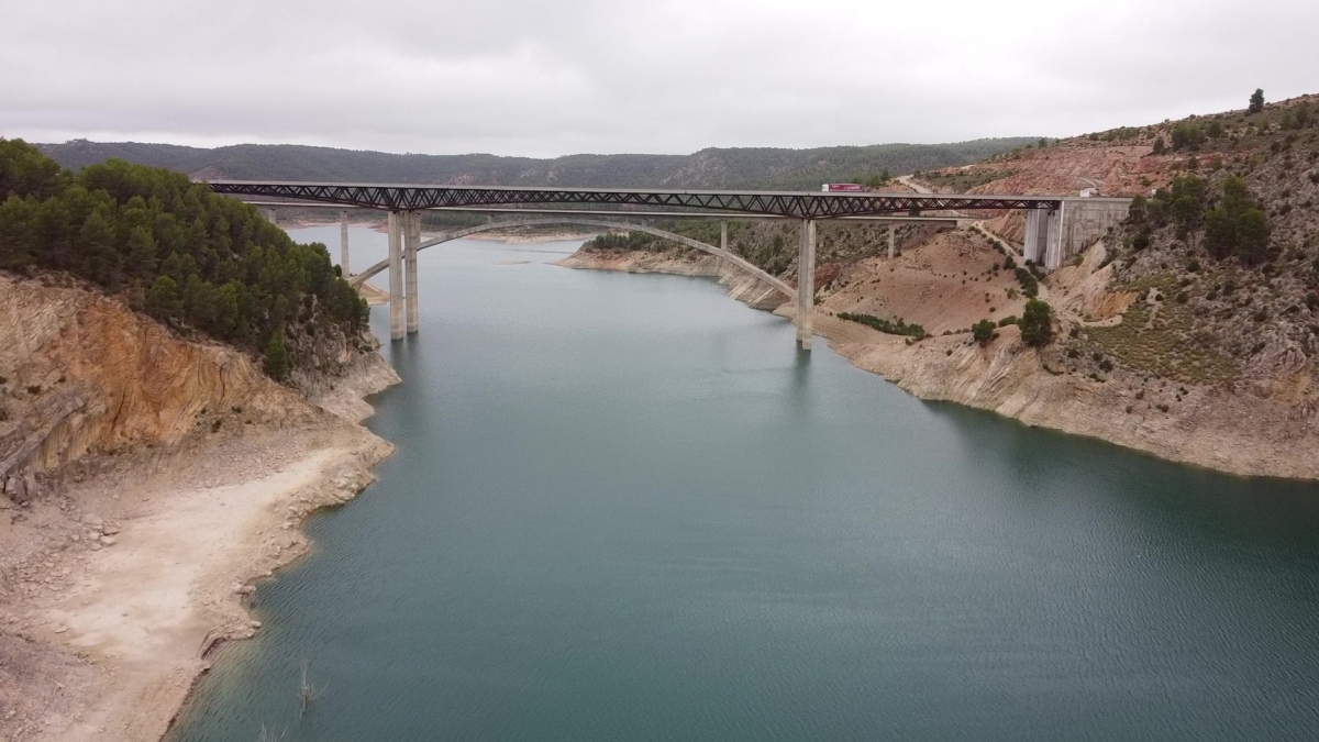 Los embalses de la CHJ, al 49% de capacidad, afrontan el año con el suministro garantizado