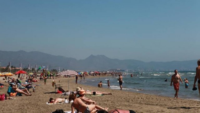 Balance hotelero: el alza de la tarifa y Magic World impulsan las pernoctaciones en Castellón