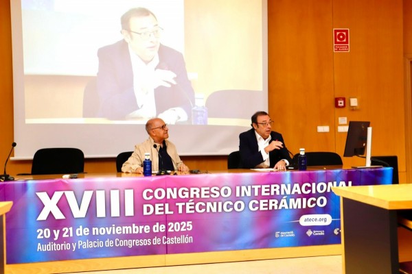 El ITC y la Asociación de Técnicos Cerámicos abordan el papel del gran formato en la cerámica actual