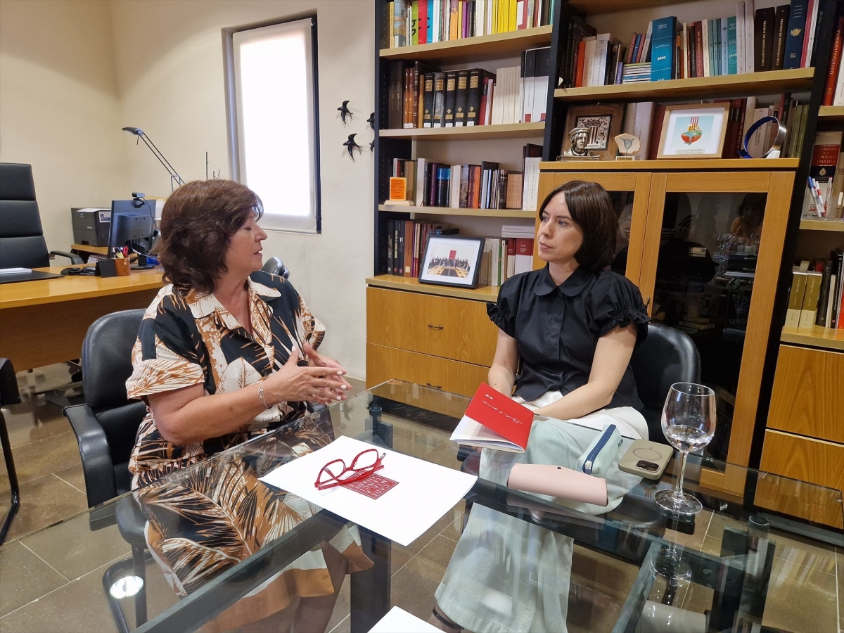 Imagen de archivo de una reunión entre Diana Morant y la presidenta de la AVL, Verónica Cantó.