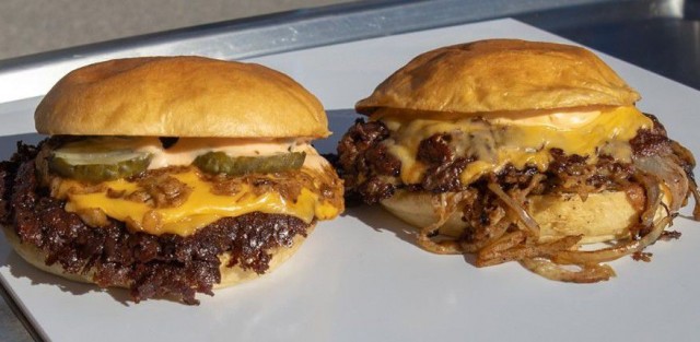 El crítico gastronómico Alberto de Luna destaca las hamburguesas de Marlons en sus recomendaciones
