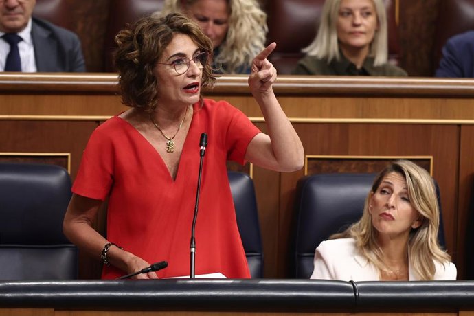 La vicepresidenta primera y ministra de Hacienda, María Jesús Montero. - 