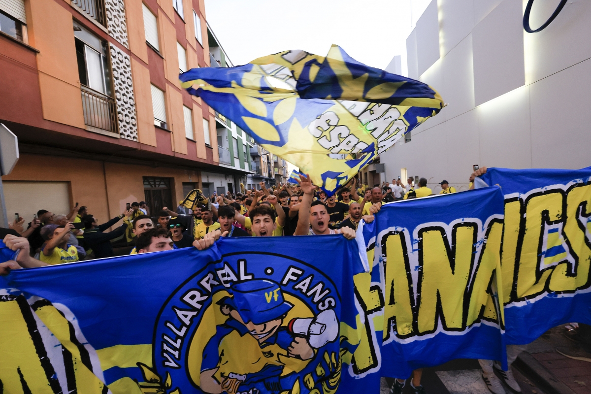 La Agrupación de Peñas del Villarreal, de manera unánime, a favor del partido en Miami ante el Barça